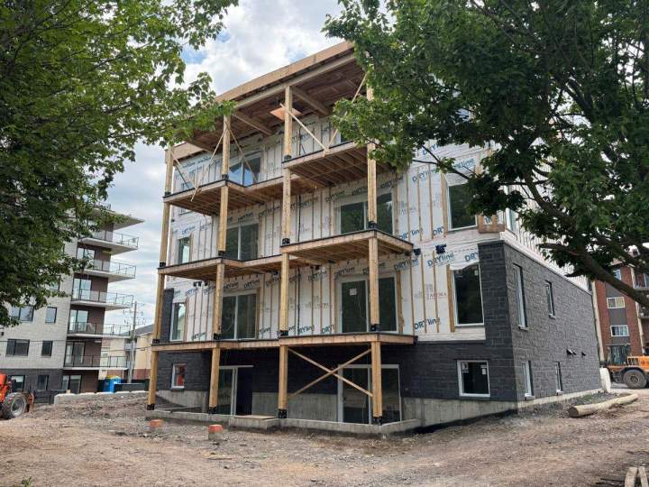 Installation portes Sherbrooke